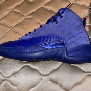 Jordan 12s royal blue size 10 men